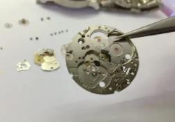 广州劳力士售后维修中心-更换配件